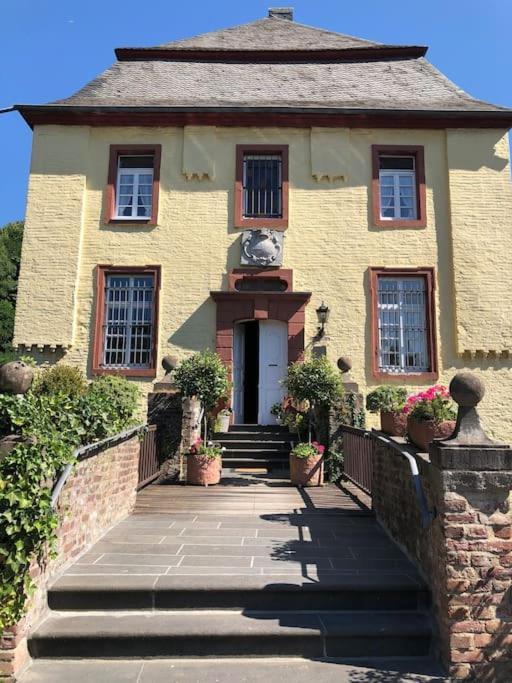 Charmante Ferienwohnungen Auf Reitstall Wasserburg Anstel - Ein Ort Zum Wohlfuehlen Und Entspannen Rommerskirchen 외부 사진